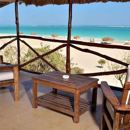 Shangri-La Lodge Ambatomilo Luaran gambar