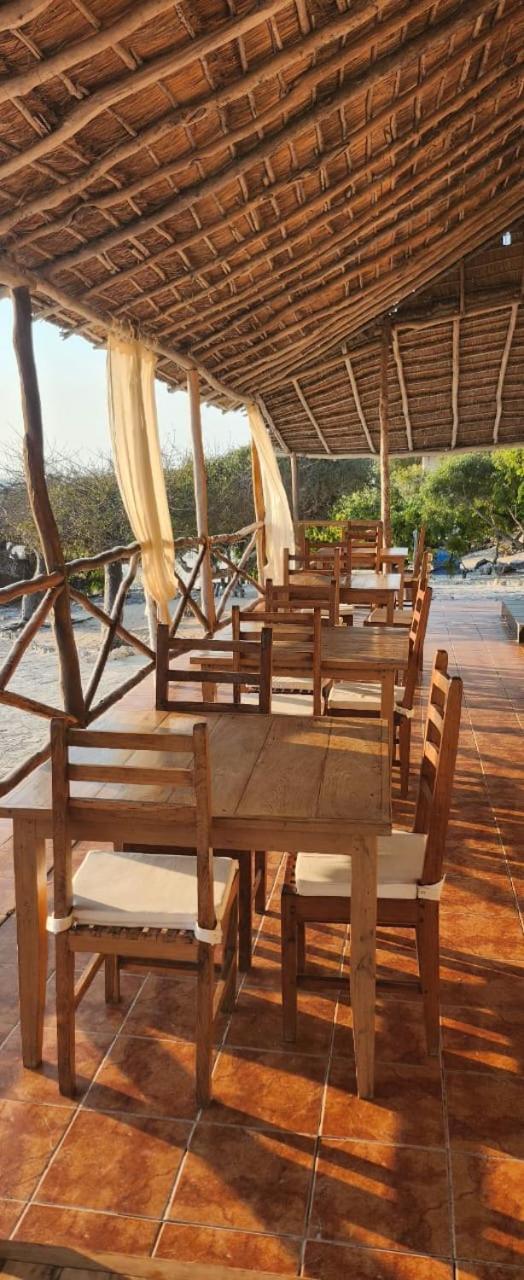Shangri-La Lodge Ambatomilo Luaran gambar
